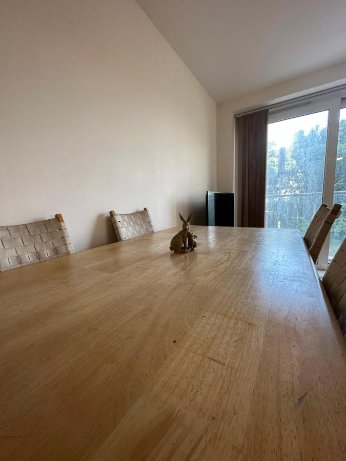 New Build 2 Bedroom With 2 Bath In Londen Buitenkant foto