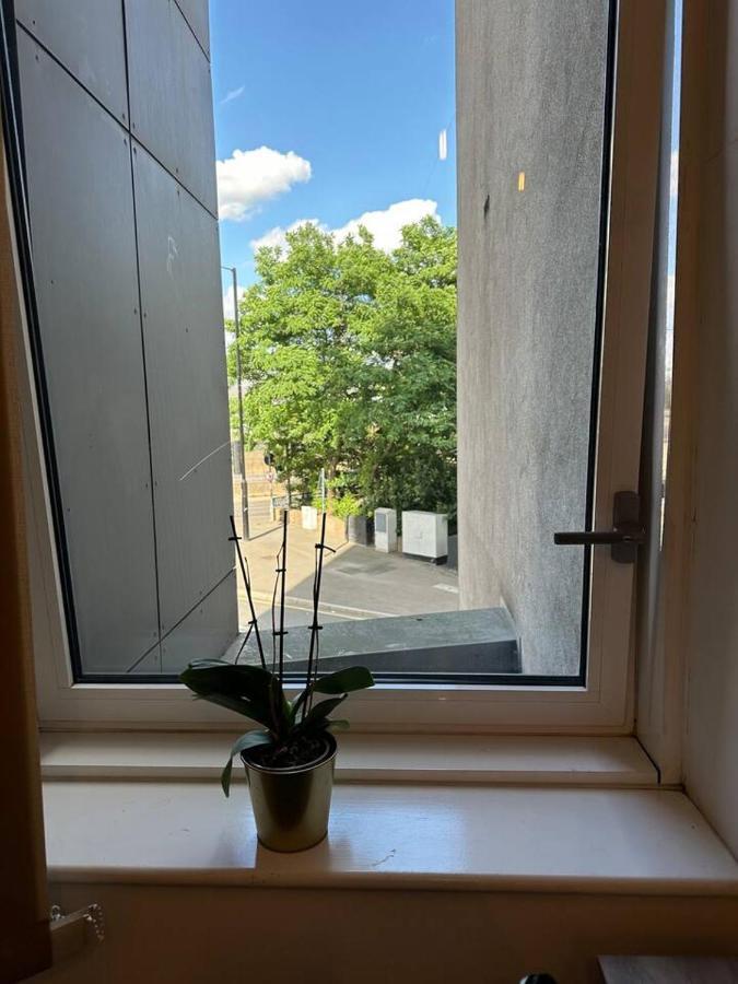 New Build 2 Bedroom With 2 Bath In Londen Buitenkant foto